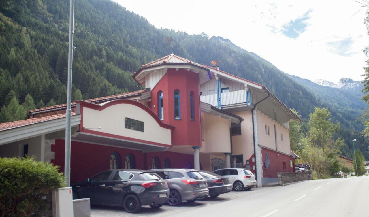 Haus Wulfenia Lägenhet Neustift im Stubaital Exteriör bild